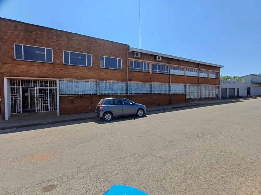 Bedroom Property for Sale in Pienaarsdorp North West